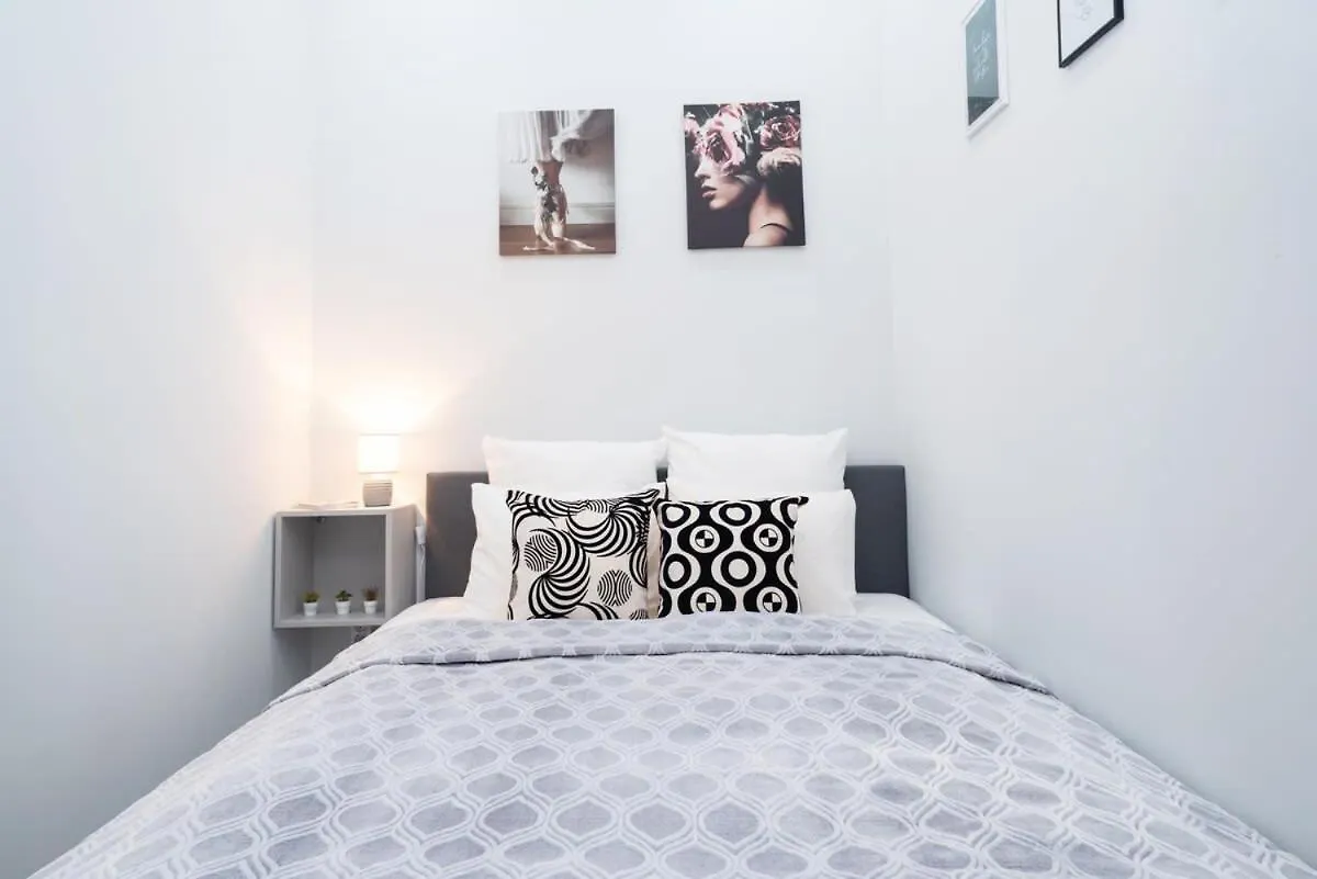New Spacious Apartment At Superb Location Budapest
